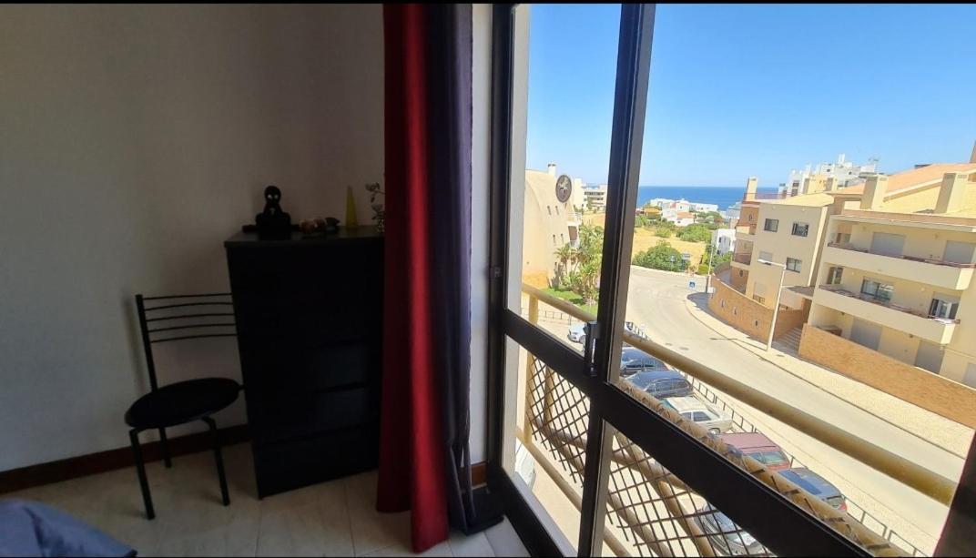 Apartmento Praia Da Dona Ana Lagos Exterior photo